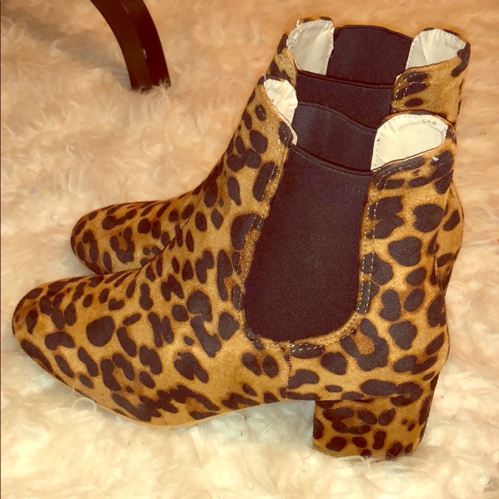 Cheetah bootie
